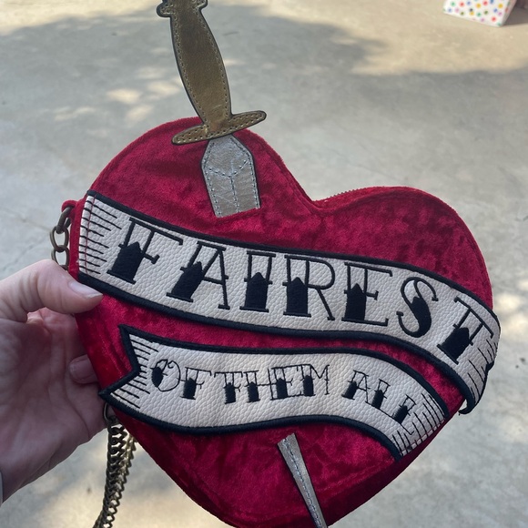 Heart crossbody purse - Picture 2 of 4